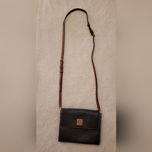 Dooney & Bourke Pebble Grain Hunter Crossbody - Black